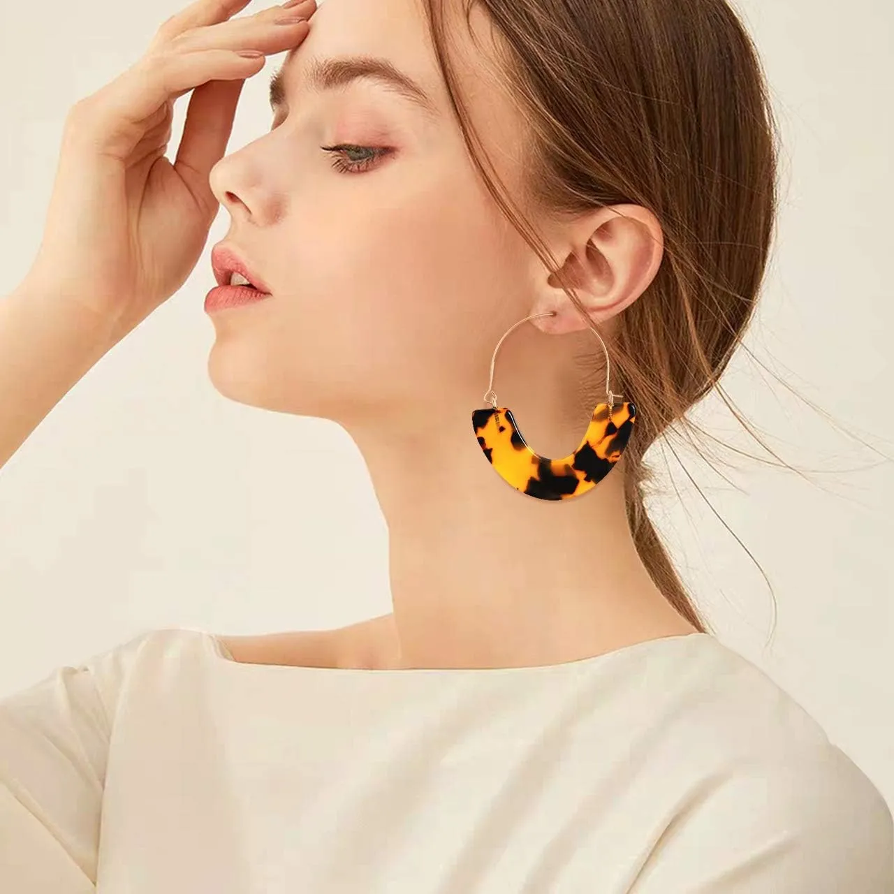 Acrylic Earrings Tortoise Hoop Earrings Statement Wire Resin Earrings Fan Drop Dangle Earring for Women