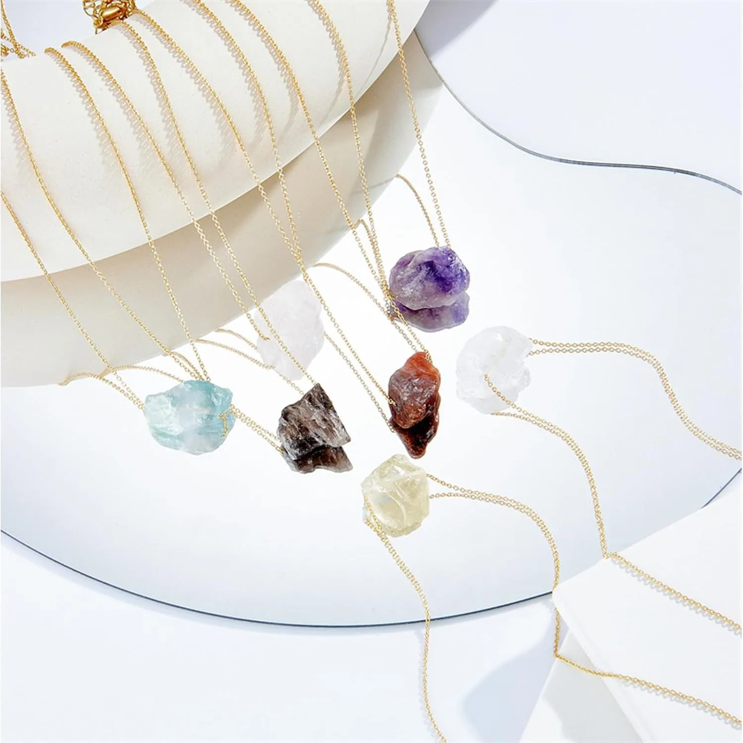 Crystal Necklaces for Women Gold Pendant Necklace Healing Crystal Necklace Gold Layered Chain Necklace Amethyst Necklaces Fashion Jewelry for Women