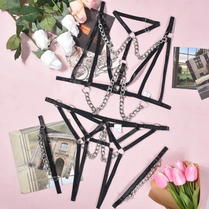 Exposed Breast Webbing Metal Chain Decorative Suspender Sexy Lingerie Set