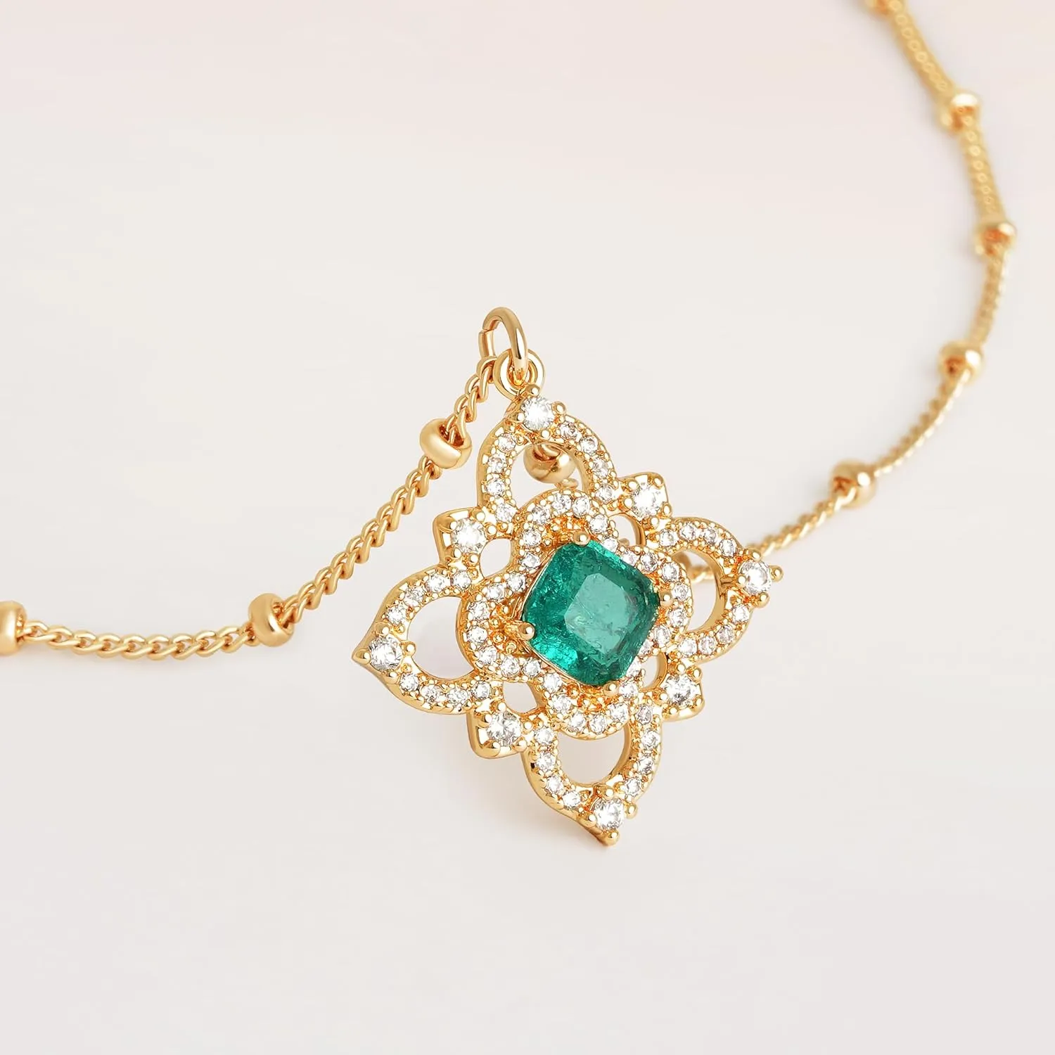 Fettero Layered Gold Necklaces for Women Dainty Necklace 14K Gold Plated Layered Necklaces Trendy Charm Floral Clover Pendant Necklace Stack Neckalce Jewelry Set for Engagement Birthday