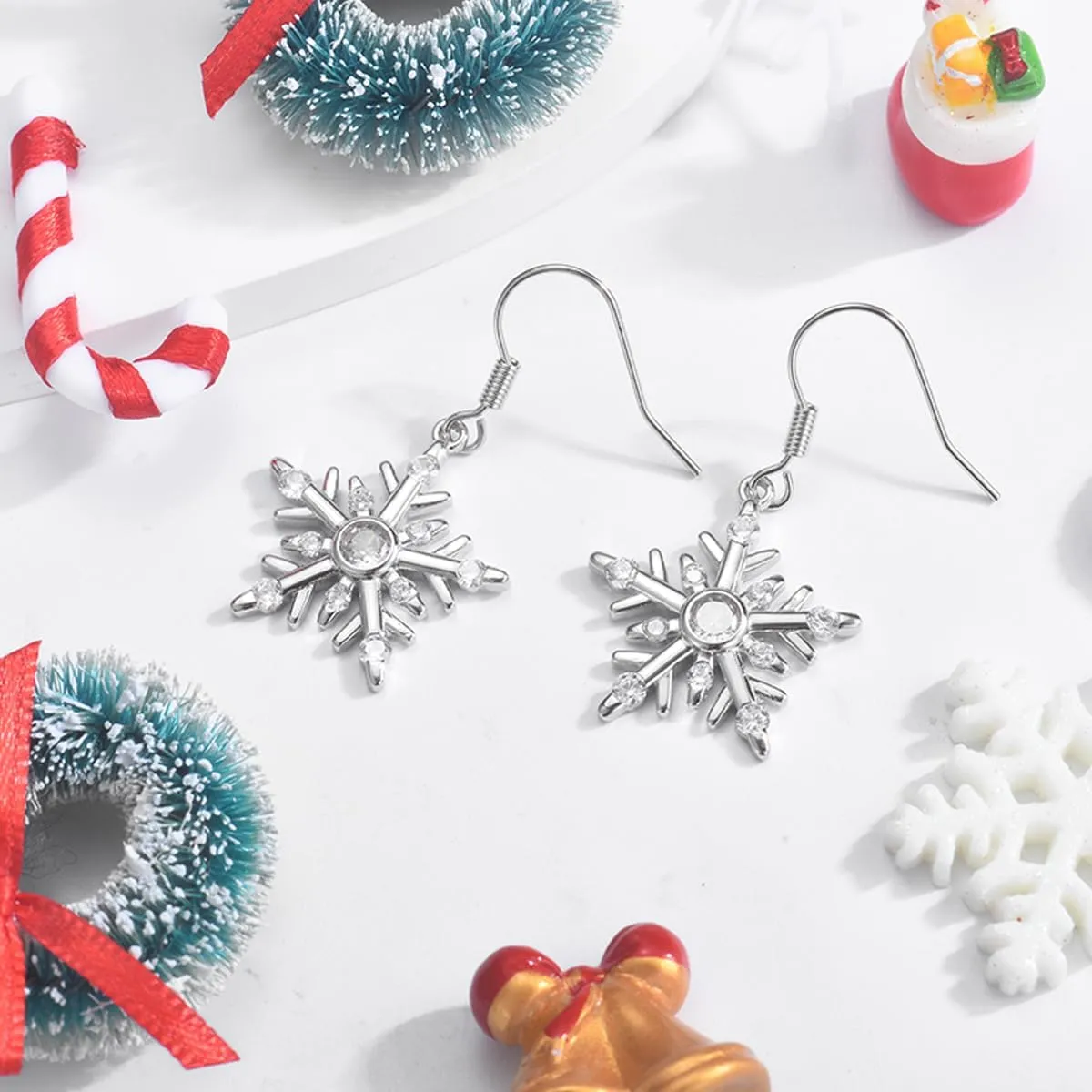 GULICX Christmas Earrings for Women Dangling, Hypoallergenic Snowflake Earrings Winter Holiday Dangle Earrings Christmas Jewelry Gifts for Women