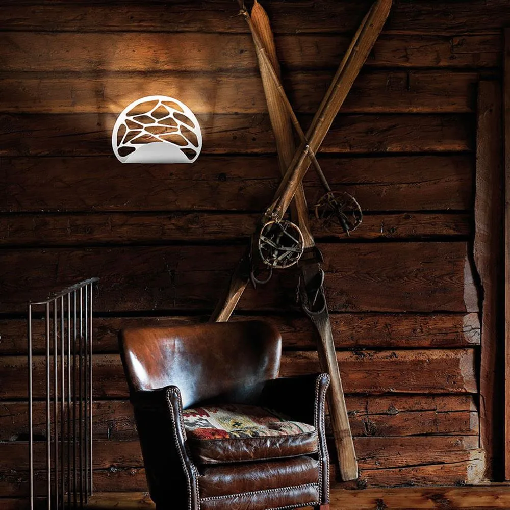Kelly wall light