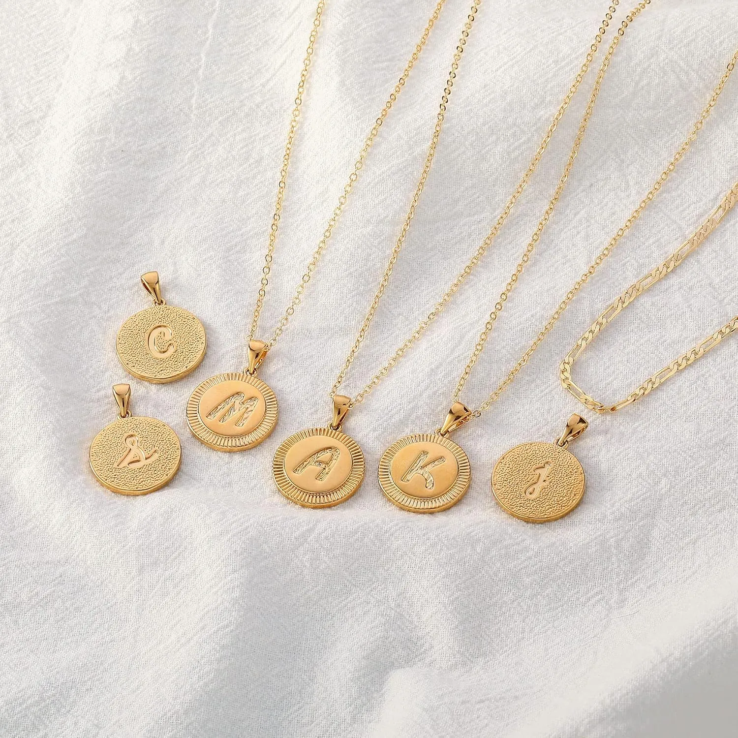 Layered Initial Necklaces for Women, 14K Gold Plated Paperclip Chain Necklace Round Gold Necklace Letter Pendant Layering Initial Necklaces for Women Gold Jewelry for Women Gifts