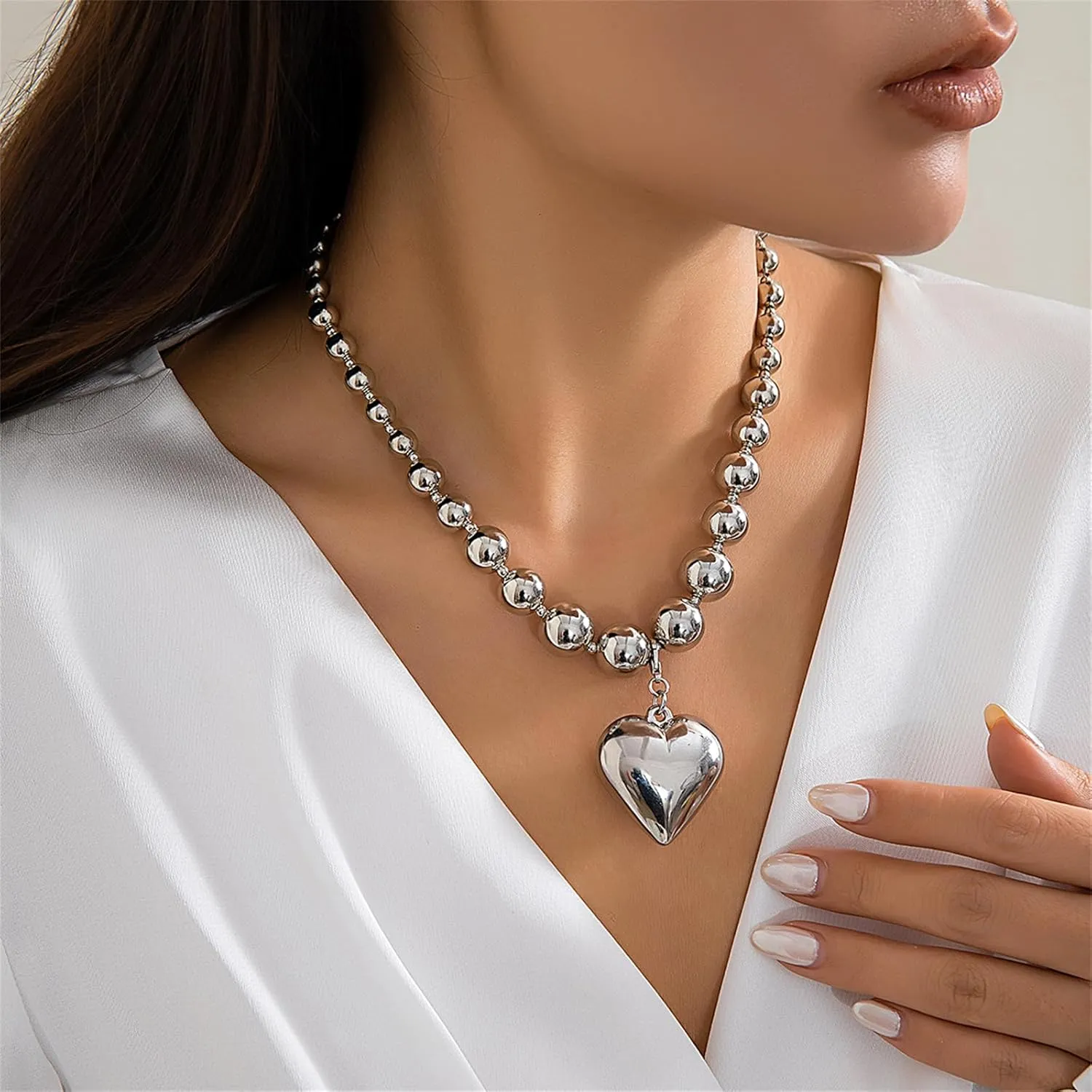 YBMYCM Heart Pendant Choker Necklaces Chunky Golden Bead Choker Necklaces for Women Gifts Jewelry
