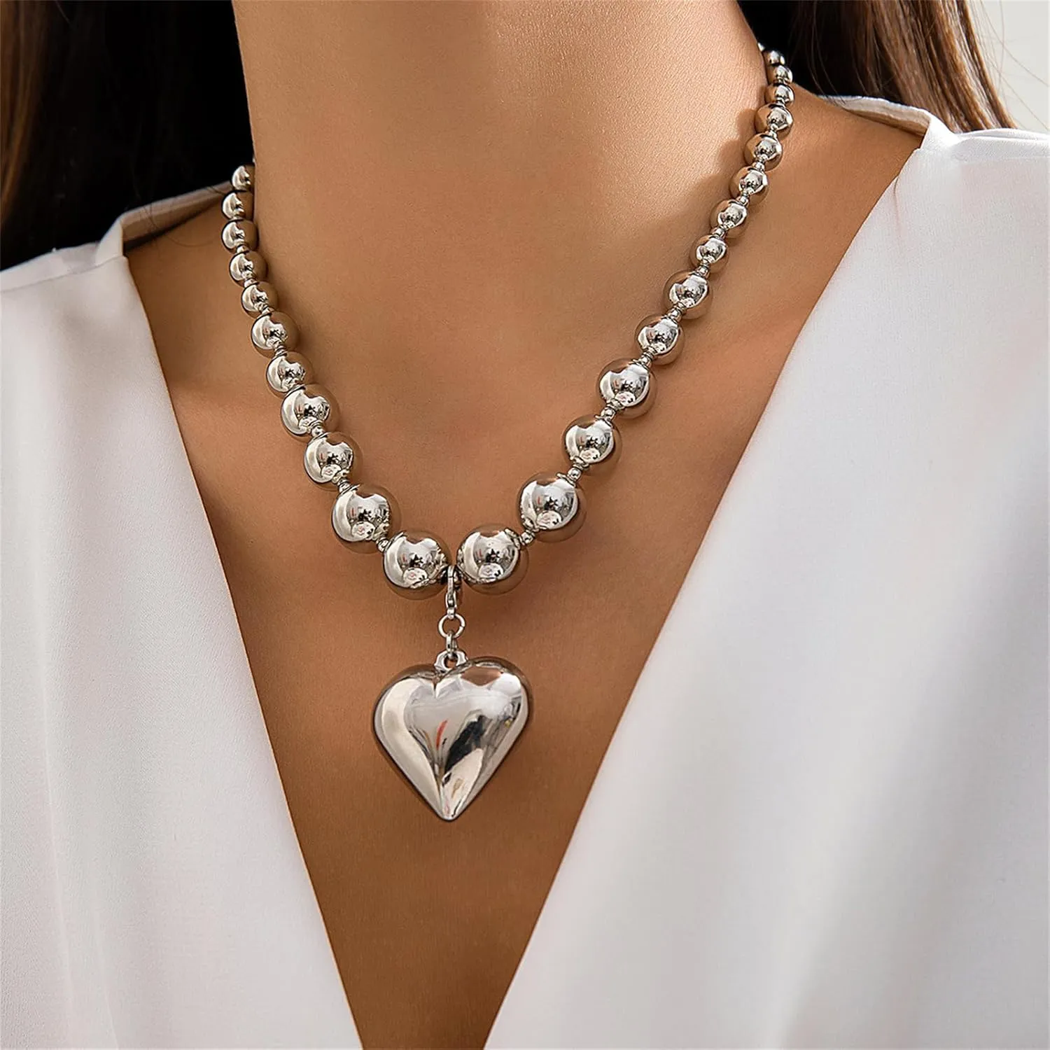 YBMYCM Heart Pendant Choker Necklaces Chunky Golden Bead Choker Necklaces for Women Gifts Jewelry