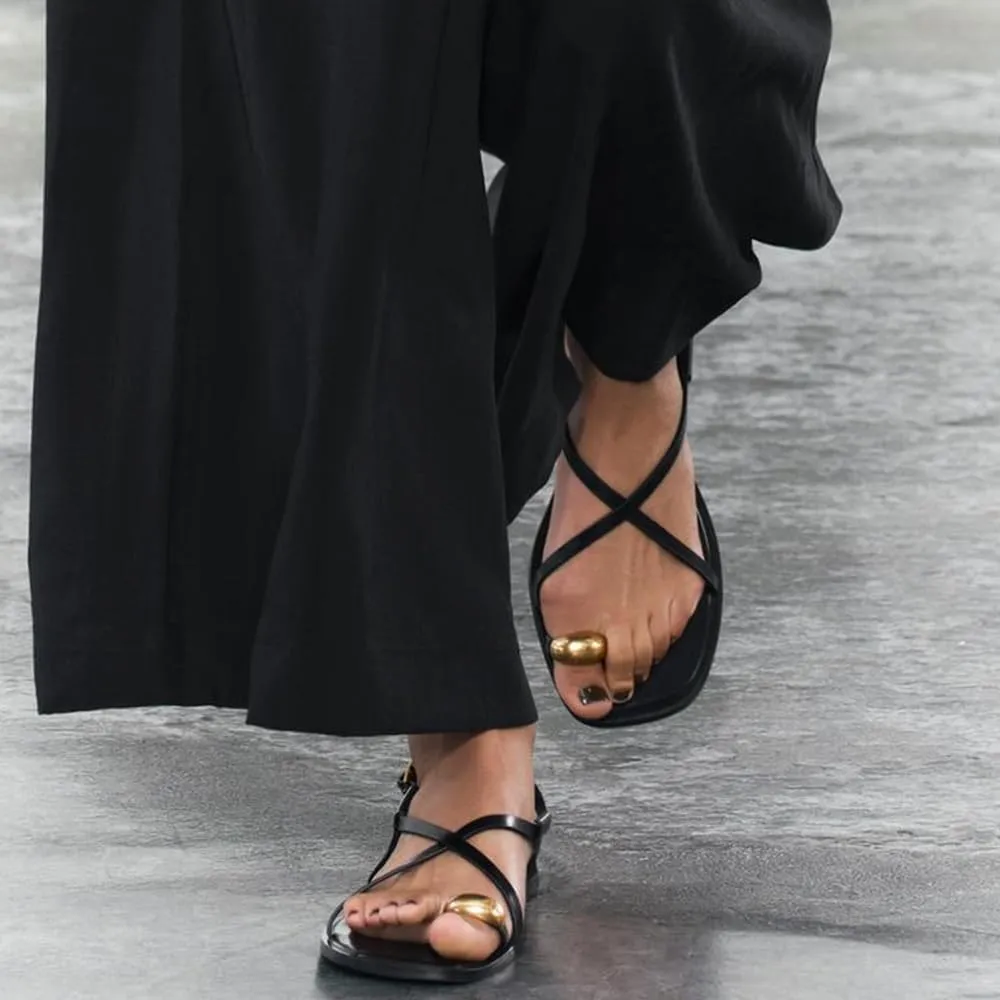 YIYA Women's Gladiator Flat Strappy Sandals Open Square Toe Flat Low Heels Ankle Strap Summer Dress Wrap Shoes